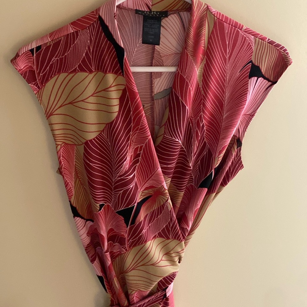 VINTAGE BCBG Max Azria Sleeveless Wrap Dress Size Medium